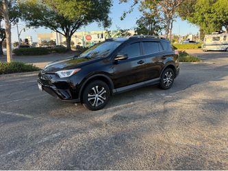 Toyota RAV4 LE 2018
