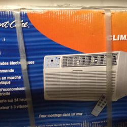 10,000 BTU 220 V wall air conditioner in the box