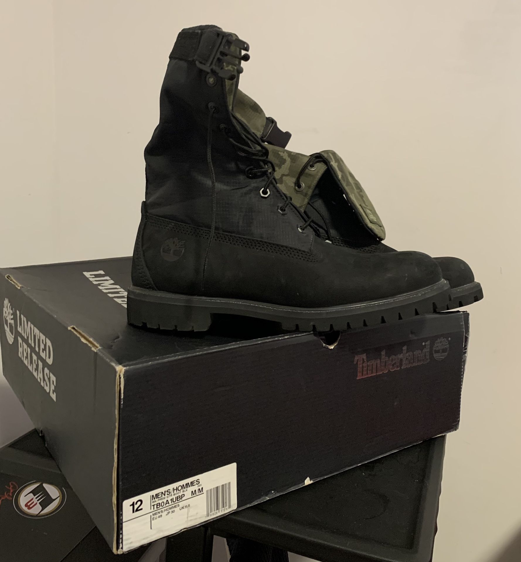 Timberlands Roll Top Black Suede And Camo Gaiter Boots Limited Edition Black Suede