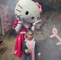 Hello Kitty Character