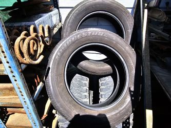 225/65R17 Bridgestone Dueler H/L