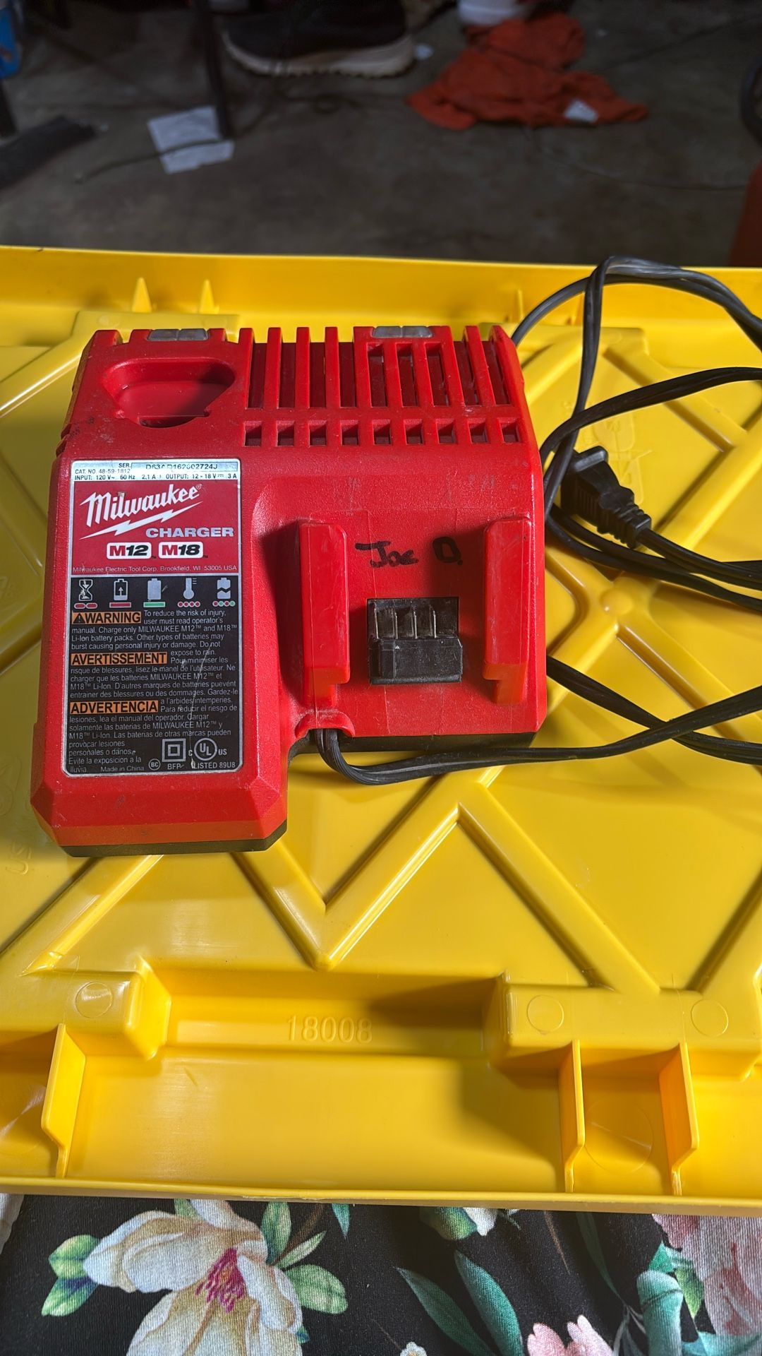 milwaukee charger m12 m18