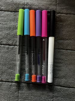Circut Extra Fine Point Pens (5) + Marker