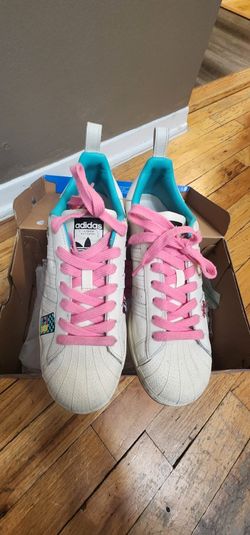 Like New Adidas Arizona 7.5 Sneakers 