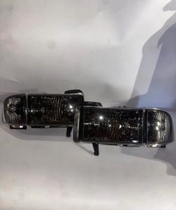 94-01 Dodge 1500 Ram 94-02 Dodge Ram 2500/3500 Smoked Factory Style Headlights