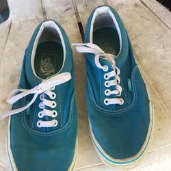 Nice vans tennis shoes only $20 firm