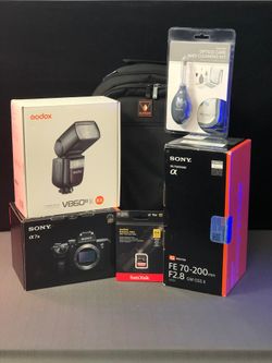 a7 III Mirrorless with FE 70-200mm f/2.8 GM OSS II, Flash , SD Card, Padded Camera Bag and Cleaning kit BUNDLE