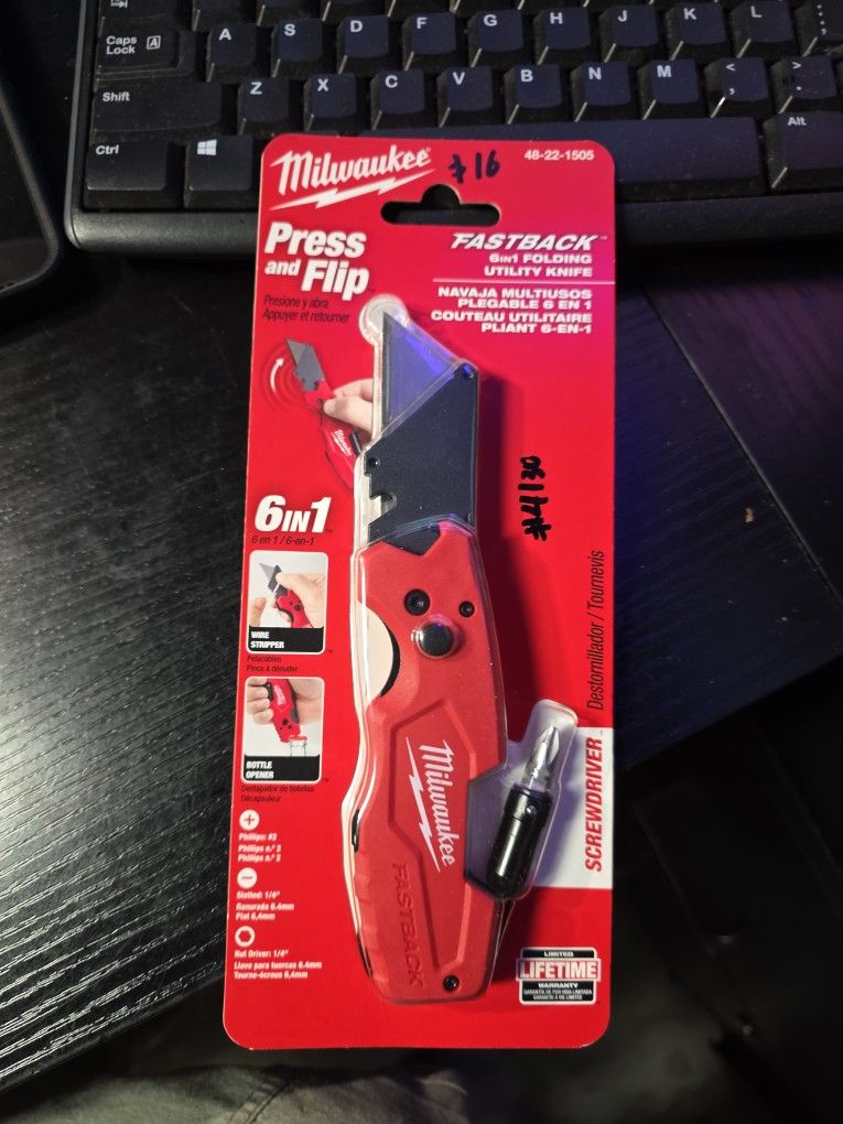 Milwaukee
FASTBACK 6-in-1 Folding Utility Knives with General