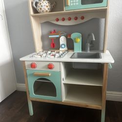 Children’s Wood Play Kitchen, Target Montessori Learning kitchen
