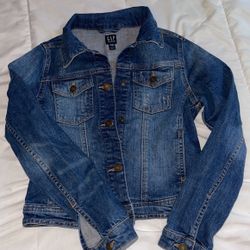 GAP Denim Jacket Size M For Girls 