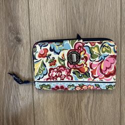 New Vera Bradley Floral Quilted Wallet