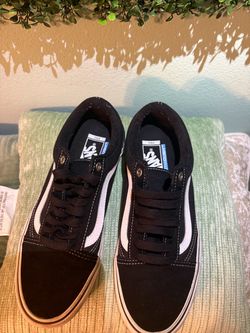 Tenis shoes