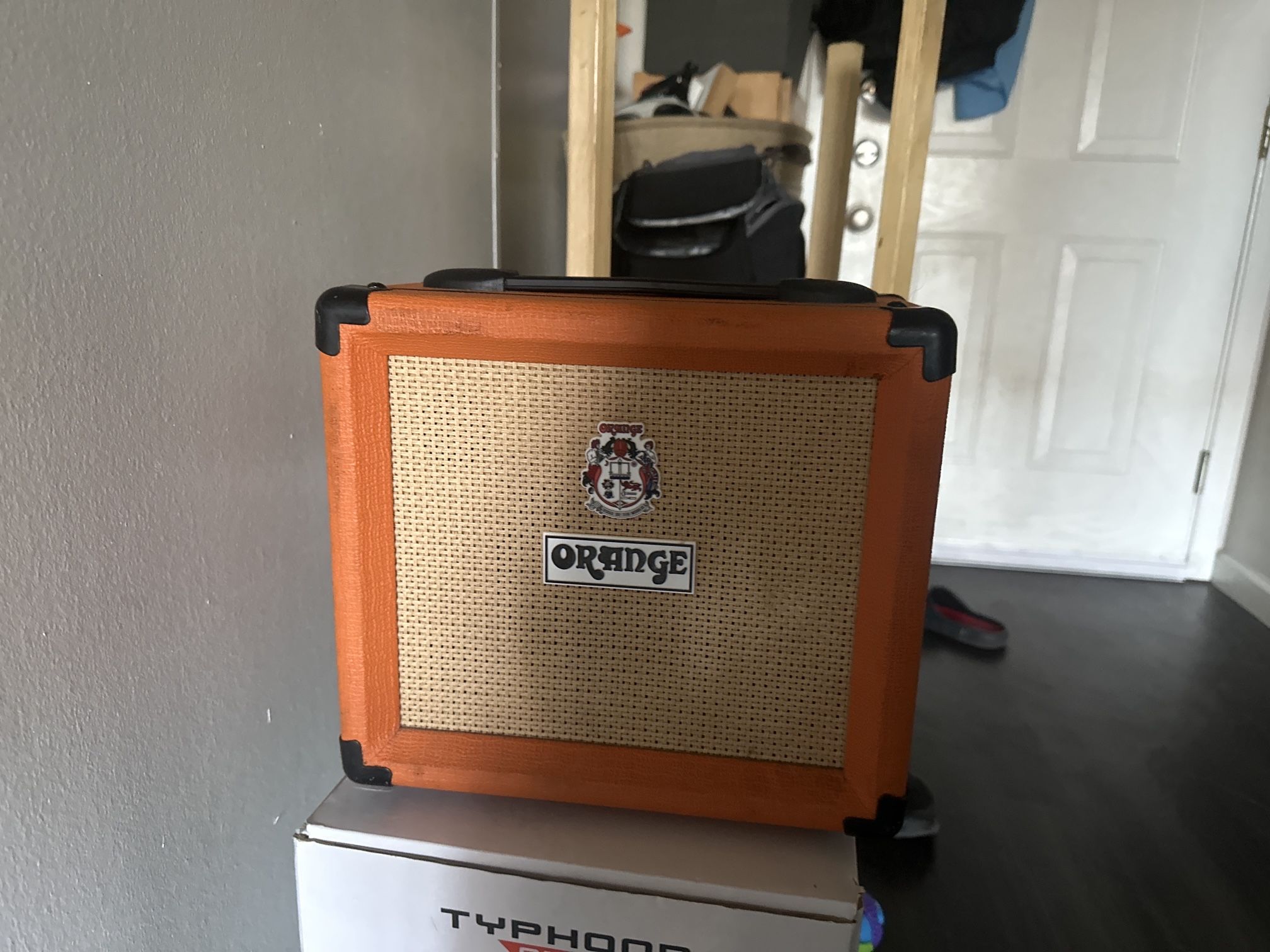 Orange Crush Mini Amplifier built in battery power