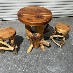 Hand-Carved Rustic Log Table & Stool Set – Solid Wood – Cabin / Lodge Style
