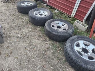 Set Of 4 FORD TIRES