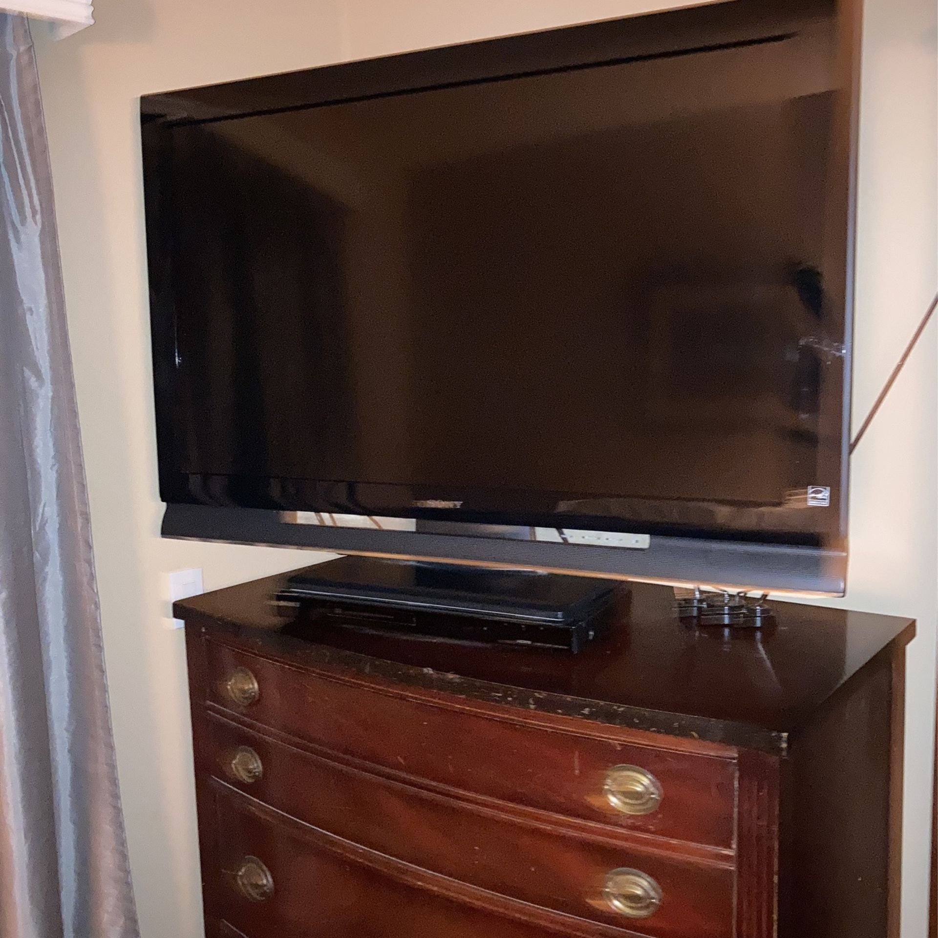 40 Inch Sony Bravia Flat Screen HD TV