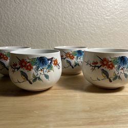 4 Vintage Kutani Japanese Porcelain Teacups Sake Cups