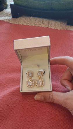 Wedding earrings