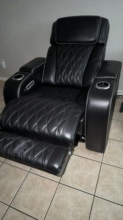 Boyinton Black Leather Power Recliner with Cup Holders