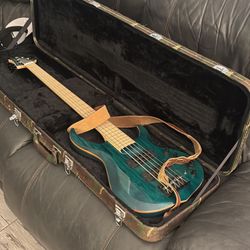 Sire Marcus Miller M2 5-String Bass Guitar Transparent Blue