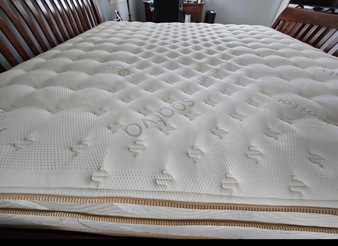 Saatva Classic Cali King Mattress 11.5" Like New 80% Off!!