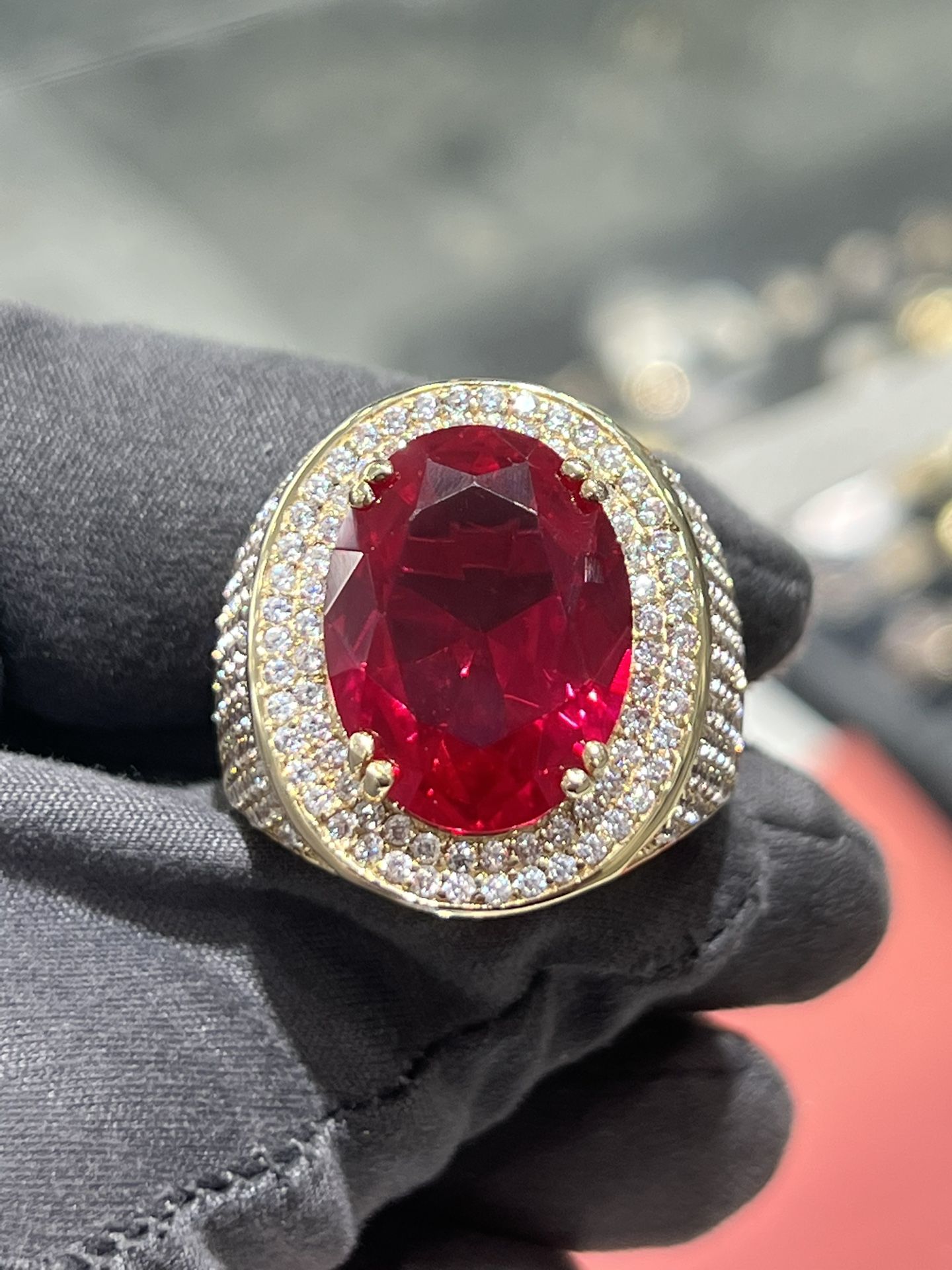 10k Yellow Gold Red And Clear Circonias Men’s Ring
