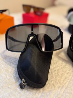 Shades/sunglasses hats, AirPods colognes