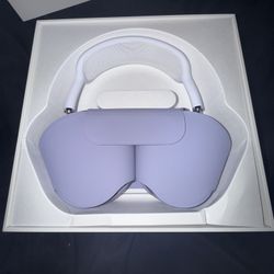 Apple AirPods Max Wireless Over-Ear Headphones with Smart Case