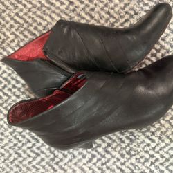 Women’s Shoes