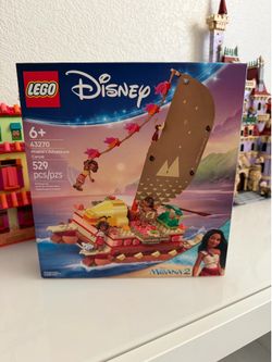 LEGO Moana’s Adventure Canoe set 43270