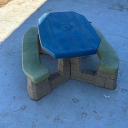Preschool Bench Table