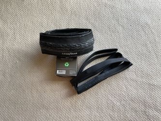 Goodyear - Bike Folding Tire 28mm + Inner Tube - Tire Newer Used - 28mm wide - 700Cx28 / 622x28 - If the listing is up and you can see it, that means