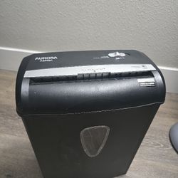 Aurora AS890C 8-Sheet Cross-Cut Paper/Credit Card Shredder with Basket
