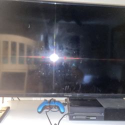 Xbox One And Insignia TV