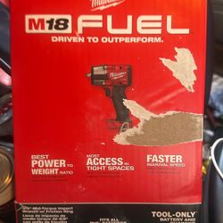 Milwaukee M18 Driven 3/8 mid torque impact wrench  with friction ring