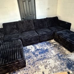 🛋️ NOW TAKING ORDERS – SECTIONALS AVAILABLE! 🛋️