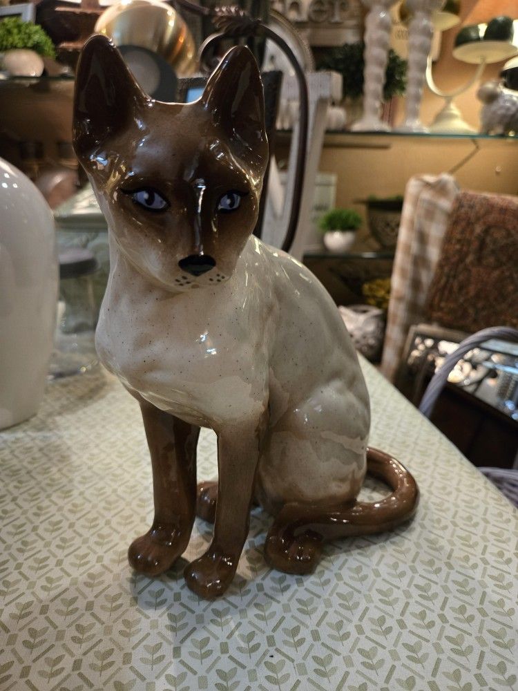 Vintage High Gloss Siamese cat Statue