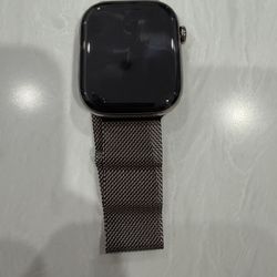 Apple Watch Series 10 Titanium GPS + Cell 