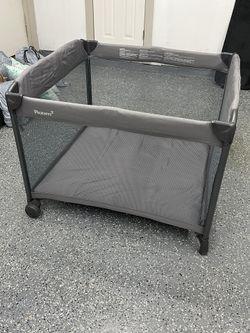 Joovy Twin Bassinet