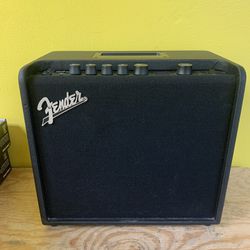 Fender Mustang LT25 Guitar Amplifier 