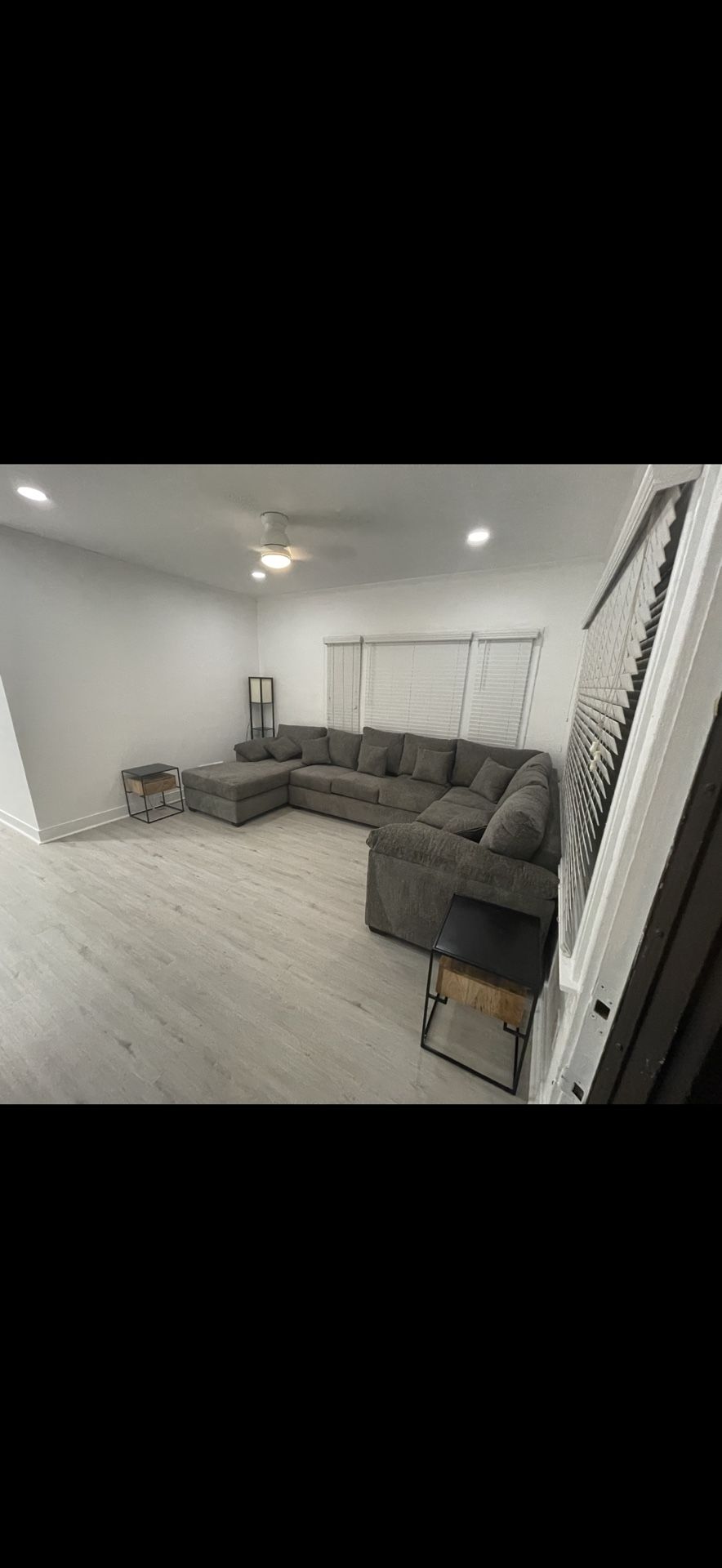 COUCHES