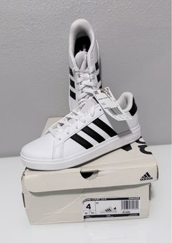 NEW AUTHENTIC ADIDAS GROUNDCOURT SHOES FOR SALE $35