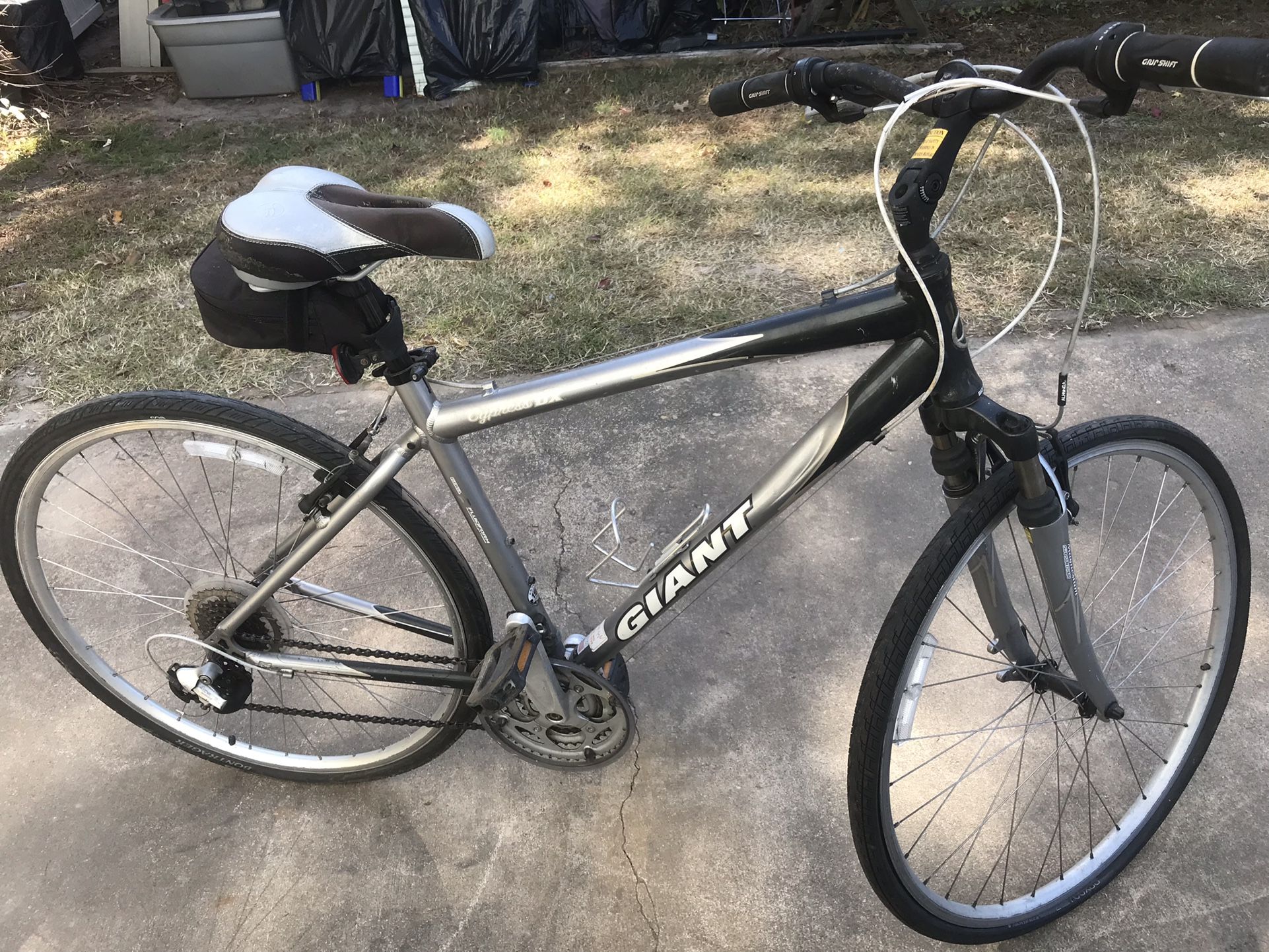 Very Nice 26 Inch 18 Speed Giant Lightweight Road Racing Bike Only 200