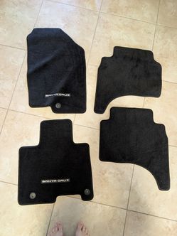 New Genuine OEM Hyundai Santa Cruz Carpet Floor Mats – Complete Set