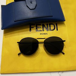 FENDI AVIATOR SUNGLASSES 