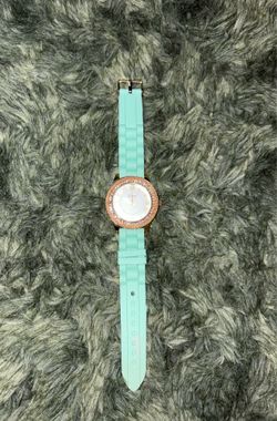 Geneva Roman Number Gold Rim Light Mint Silicon Watch (USED)