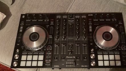 Dj equipment