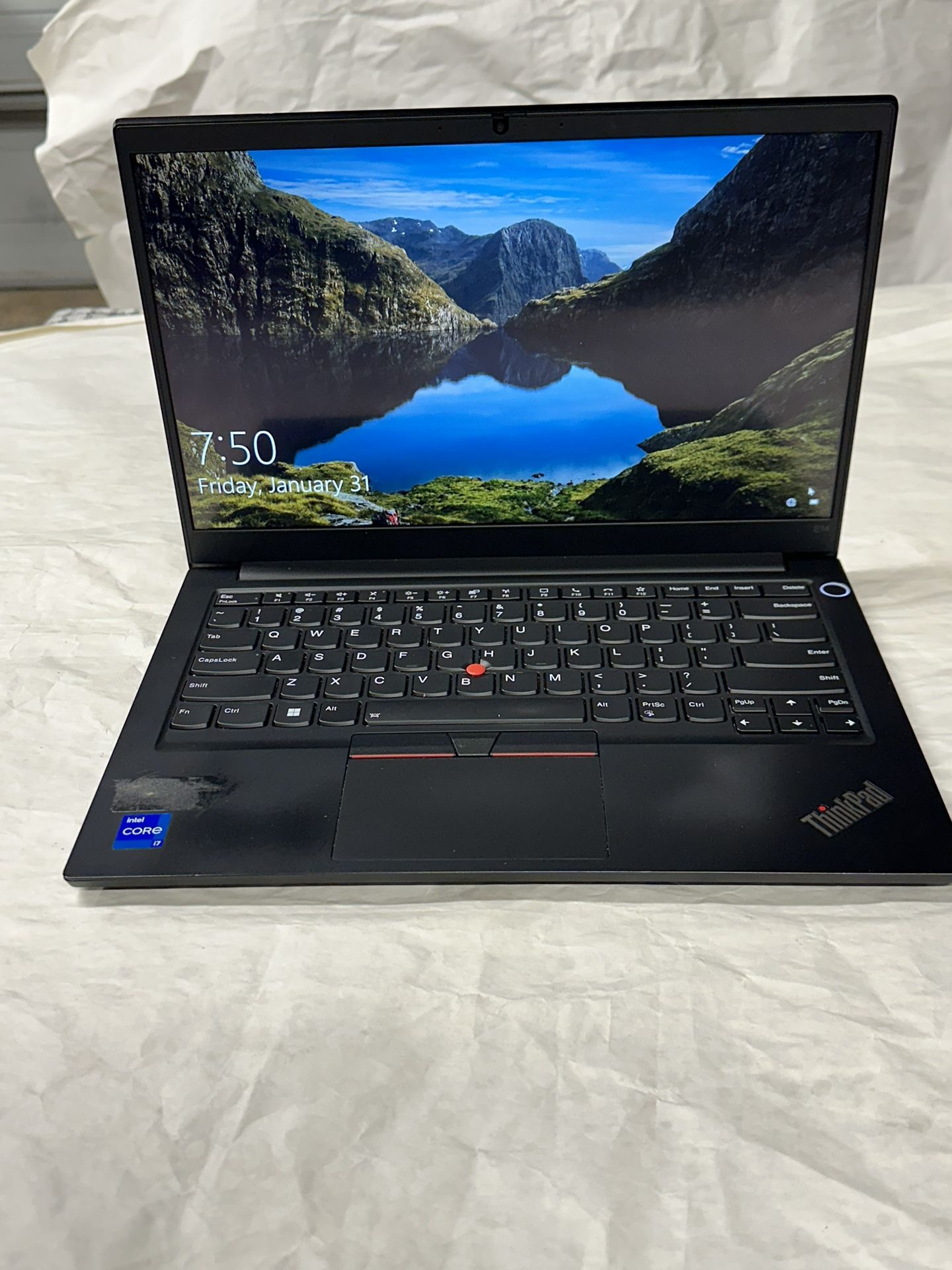 Laptop Lenovo E14 i7 11th Generation Like New Price Firm
