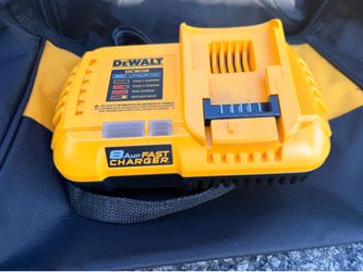 DeWalt DCB118 20V Lithium Ion 8 Amp Fast Charger