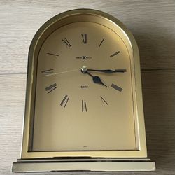 HOWARD MILLER GOLD TABLE CLOCK 